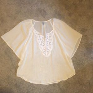 Beautiful white blouse , Worn once to a wedding.